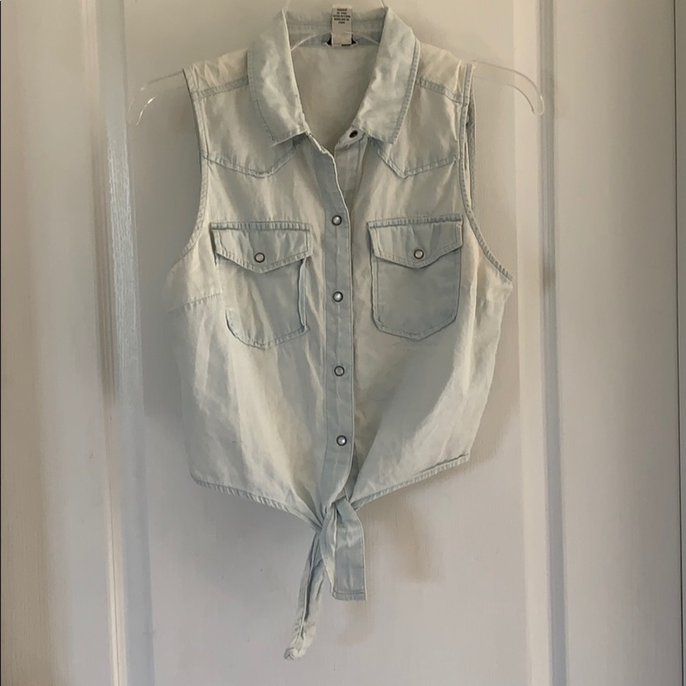 Tie up light wash denim vest